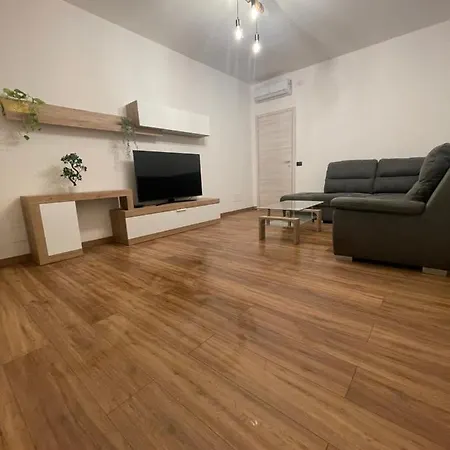 アパート Prestige Appartament *